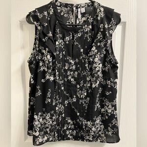 Women’s flutter cap sleeve blouse, grey/blk floral, size medium